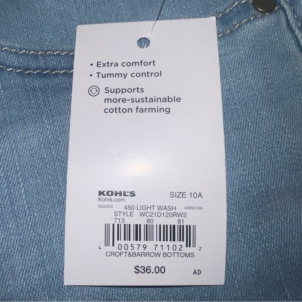 Croft & Barrow Women’s Shorts Sz 10A Mid Rise Pull On Stretchy Denim Slimming - Picture 9 of 9